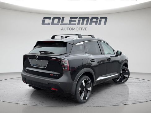 New 2026 Nissan Kicks SR w/ Cold Weather Package AWD/4WD image 5