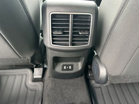New 2026 Kia Sportage LX FWD image 21