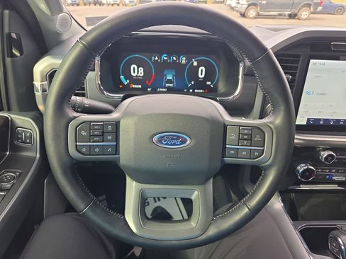 Used 2022 Ford F150 Lariat w/ Equipment Group 502A High AWD/4WD image 17