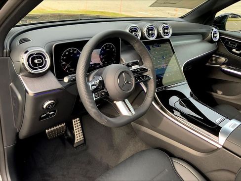 Certified 2026 Mercedes-Benz GLC 300 4MATIC image 9