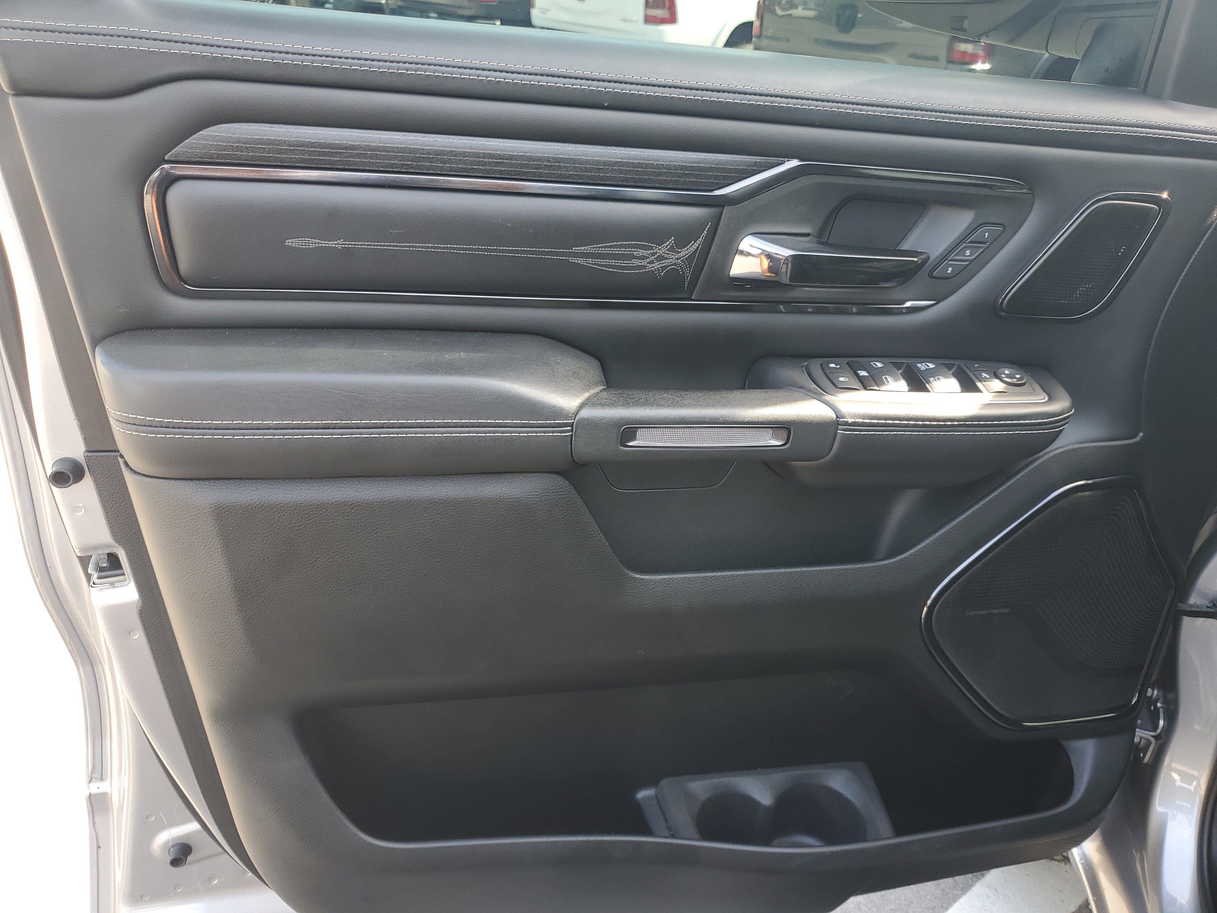 Used 2023 RAM 1500 Limited AWD/4WD image 11