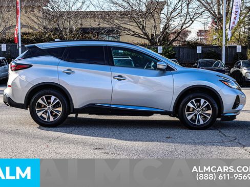 Used 2023 Nissan Murano SV image 10