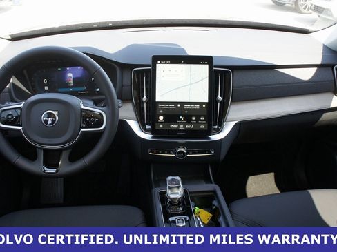 New 2025 Volvo XC90 B6 Core w/ Climate Package image 11
