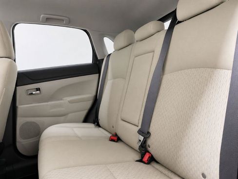 Used 2017 Mitsubishi Outlander Sport ES AWD/4WD image 19