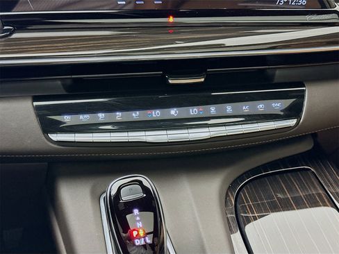 Used 2024 Cadillac Escalade Sport w/ Touring Package image 17