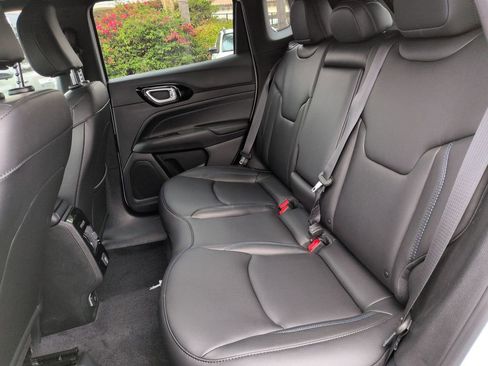 New 2026 Jeep Compass Limited image 21