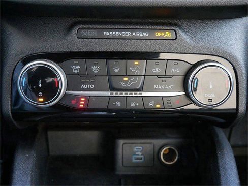 Used 2022 Ford Escape SE w/ Convenience Package image 21