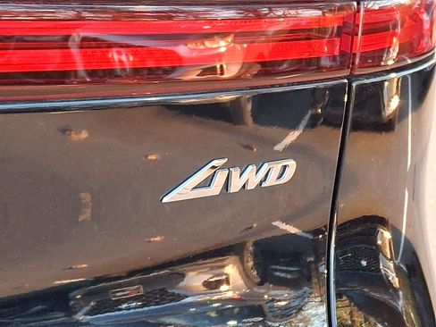 Certified 2025 Genesis GV70 2.5T w/ Advanced Package AWD/4WD image 30