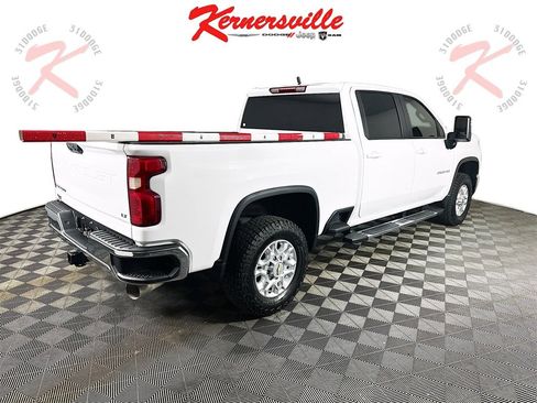 Used 2024 Chevrolet Silverado 2500 LT image 7