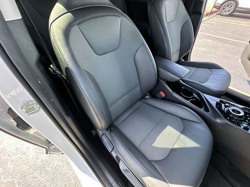 Certified 2023 Kia Niro Wind image 28