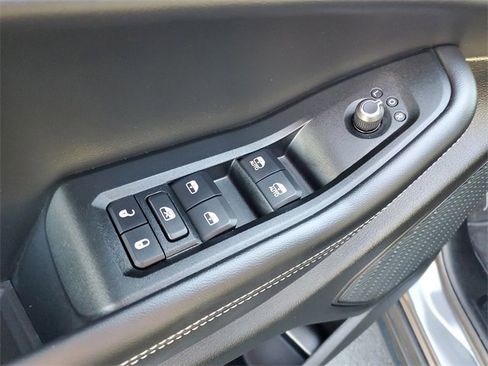 Used 2025 Jeep Grand Cherokee Limited w/ Luxury Tech Group II image 22