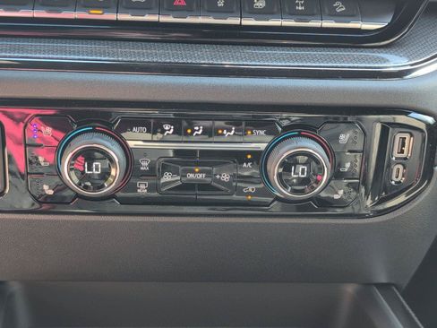 New 2026 Chevrolet Silverado 2500 ZR2 AWD/4WD image 25