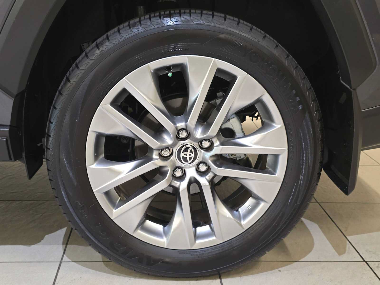 Certified 2025 Toyota RAV4 XLE Premium AWD/4WD image 8