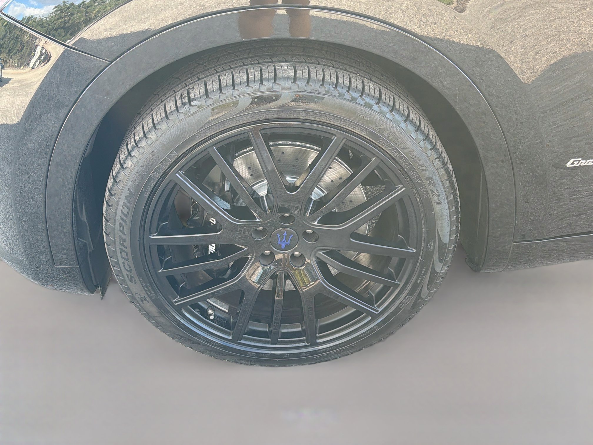 Used 2019 Maserati Levante S GranSport AWD/4WD image 41