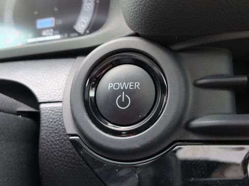 Used 2024 Toyota Crown Limited w/ Advanced Technology Package image 17