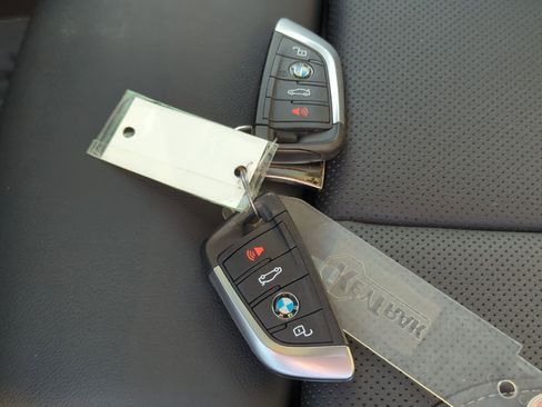 Used 2025 BMW i4 eDrive40 w/ Parking Assistance Package image 36