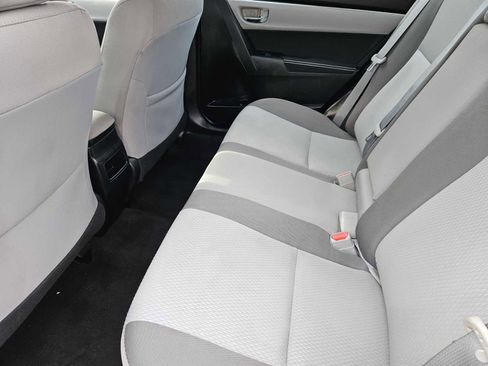 Used 2018 Toyota Corolla LE image 28