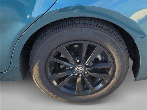 Used 2025 Toyota Camry LE w/ Convenience Package FWD image 6