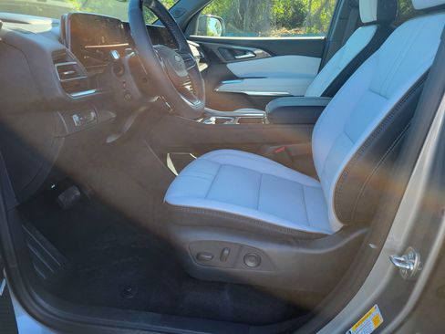 New 2026 Chevrolet Traverse High Country image 33