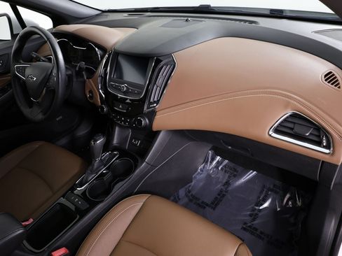 Used 2019 Chevrolet Cruze Premier w/ Sun And Sound Package FWD image 32