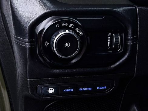 Used 2024 Jeep Wrangler High Altitude image 21