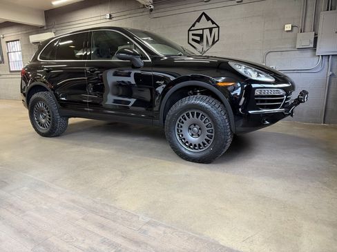 Used 2014 Porsche Cayenne Diesel AWD/4WD image 4