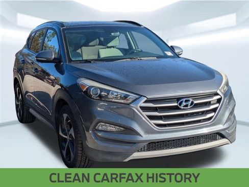 Used 2018 Hyundai Tucson Value w/ Cargo Package image 3