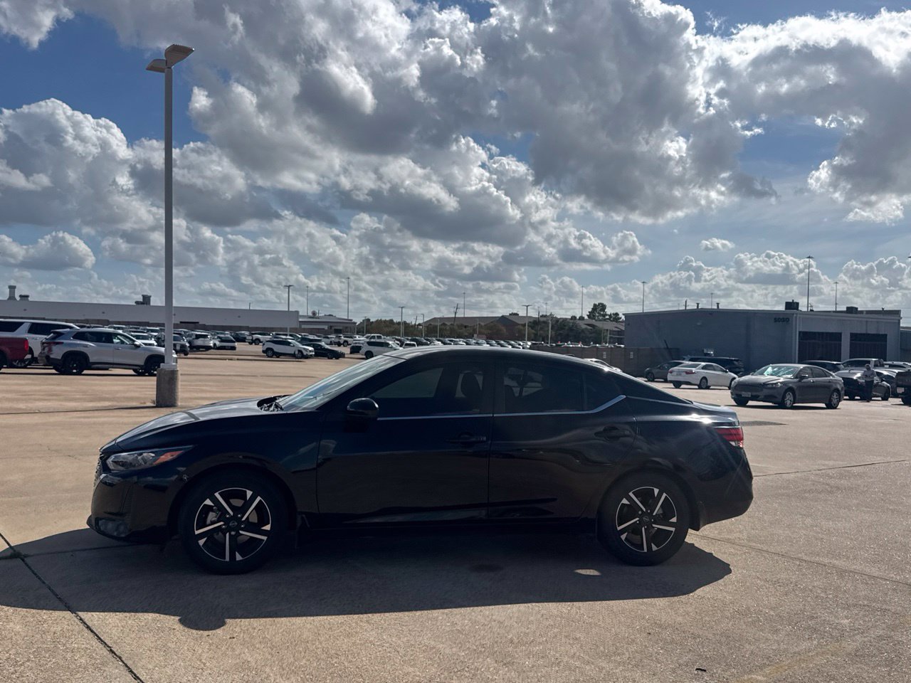 Used 2025 Nissan Sentra SV w/ Trunk Package FWD image 17