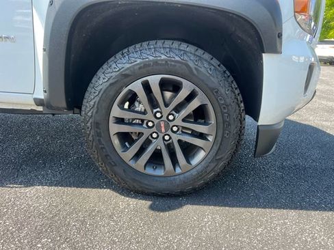 Used 2019 GMC Canyon SLE w/ Elevation Edition RWD image 28