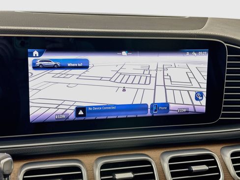 Used 2024 Mercedes-Benz GLS 450 4MATIC image 14