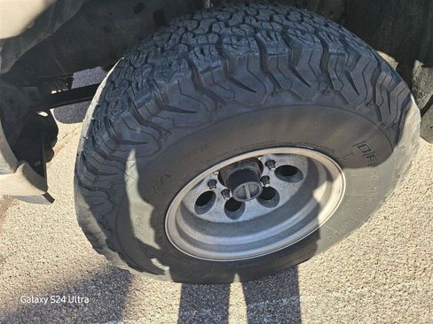 Used 2000 Ford Excursion Limited image 3