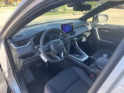 New 2025 Toyota RAV4 SE image 32