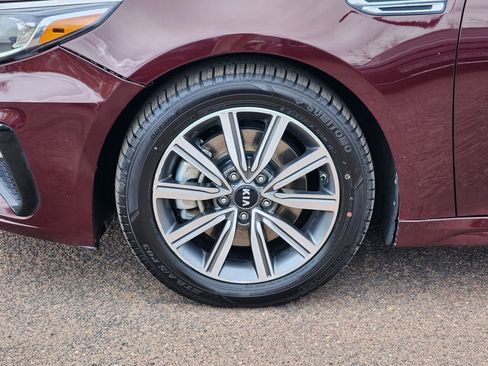 Used 2020 Kia Optima Premium FWD image 9