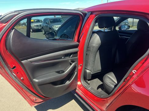 Used 2020 MAZDA MAZDA3 AWD Hatchback w/ Preferred Pkg image 34
