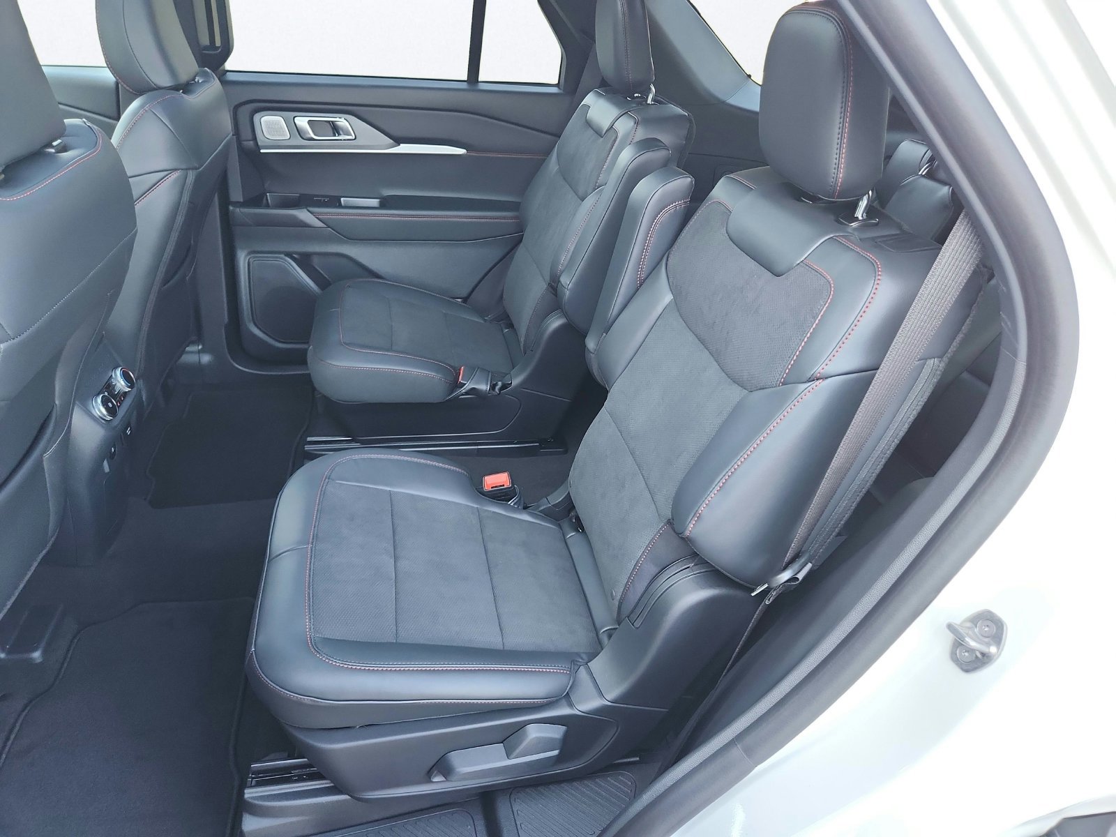 New 2026 Ford Explorer ST w/ Sun And Sound Package AWD/4WD image 25