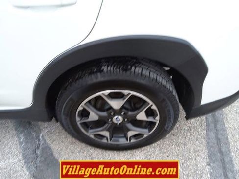 Used 2018 Subaru Crosstrek 2.0i Premium image 9