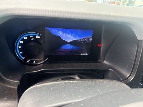 Used 2021 Ford Bronco Badlands image 11