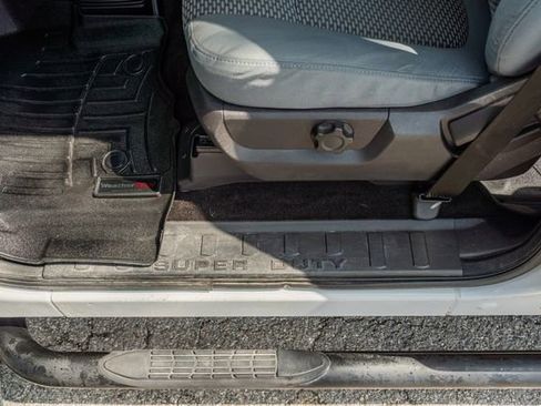 Used 2015 Ford F250 XLT image 18