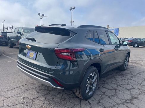 New 2026 Chevrolet Trax LT w/ LT Convenience Package image 5