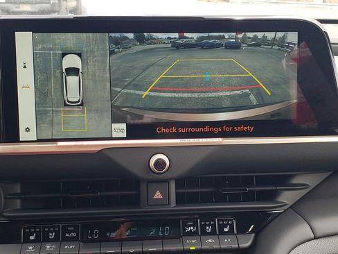 New 2026 Toyota Crown Signia AWD/4WD image 10