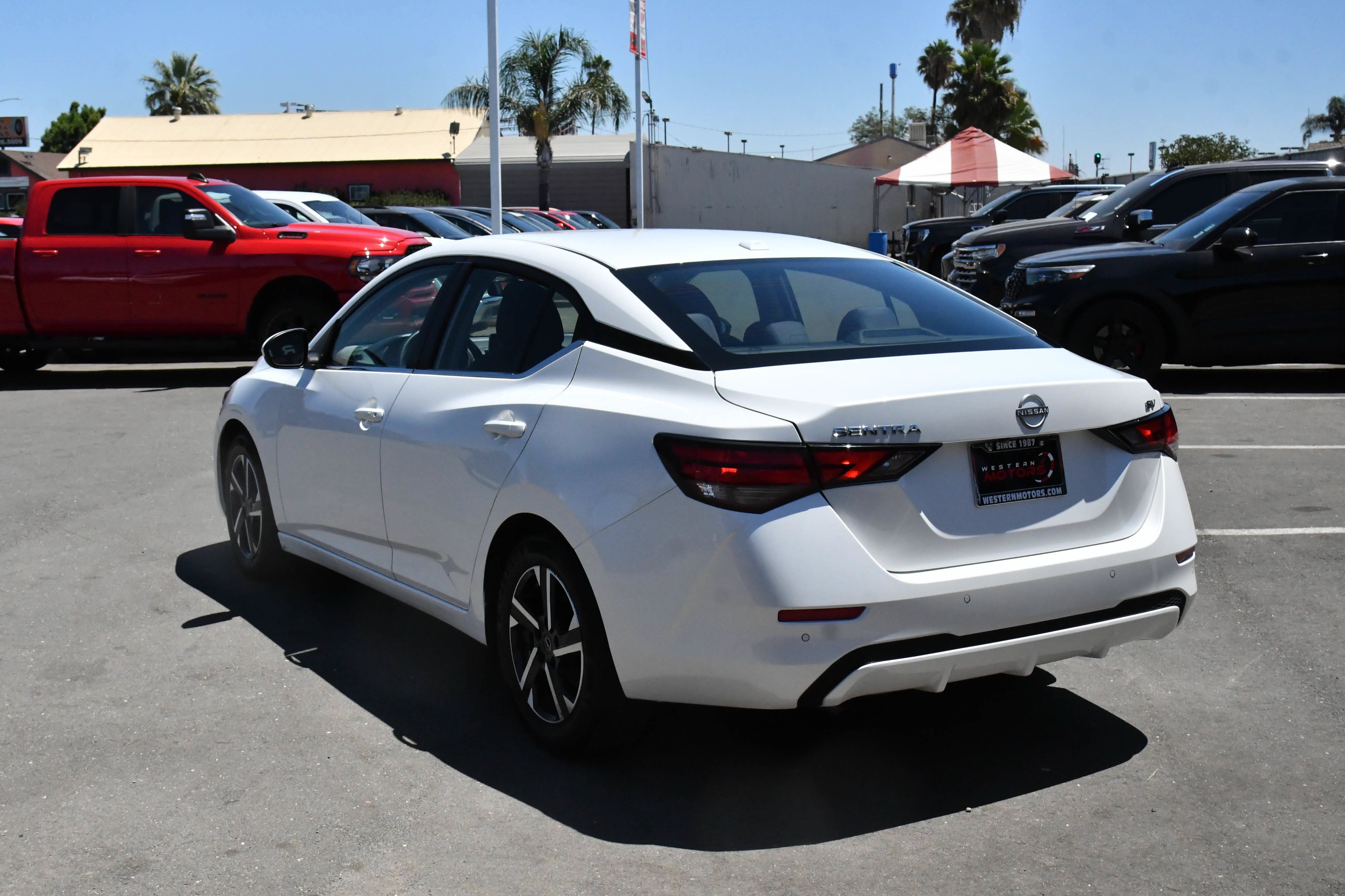 Used 2024 Nissan Sentra SV FWD image 6