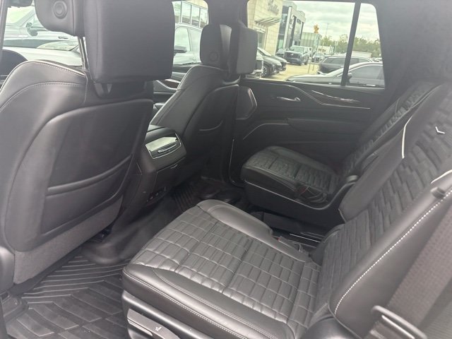 Certified 2024 Cadillac Escalade Sport Platinum w/ LPO, ONYX Package AWD/4WD image 20