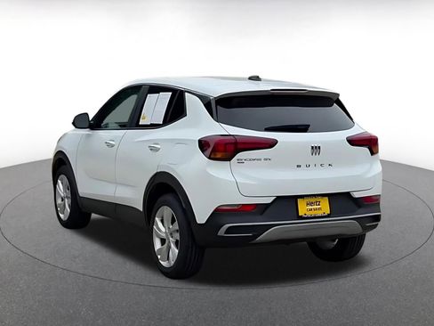 Used 2025 Buick Encore GX Preferred AWD/4WD image 11