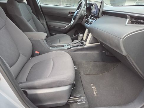 Certified 2024 Toyota Corolla Cross LE FWD image 14