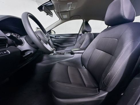 Used 2021 Nissan Altima 2.5 SV FWD image 13