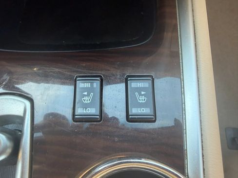 Used 2015 Nissan Pathfinder SL w/ SL Tech Package AWD/4WD image 28