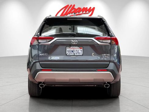 Used 2025 Toyota RAV4 Limited w/ Advanced Technology Package AWD/4WD image 5
