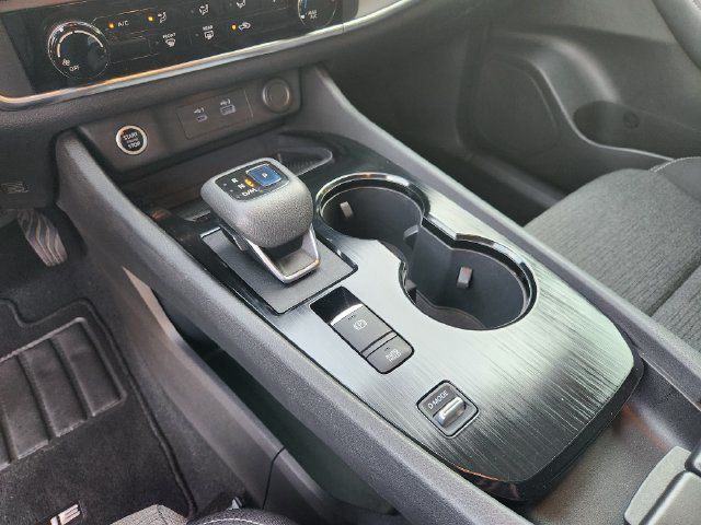 Used 2021 Nissan Rogue S FWD image 20