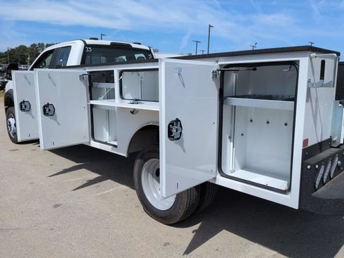 New 2026 Ford F450 XL RWD image 13