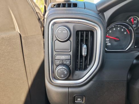 Used 2020 Chevrolet Silverado 1500 LT w/ Texas Edition RWD image 17